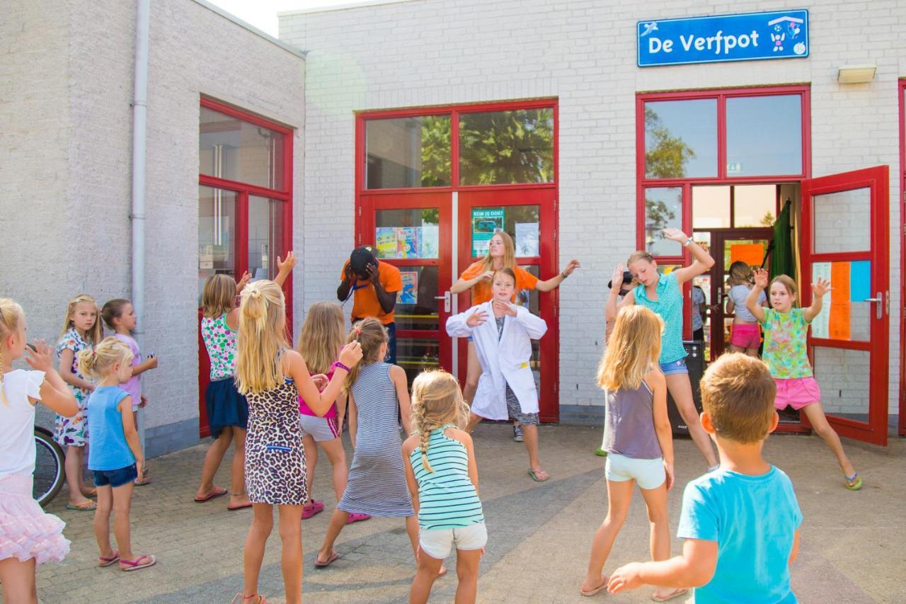 Camping De Duinhoeve Chalet Vogel Not For Companies Nieuw-Haamstede Eksteriør billede