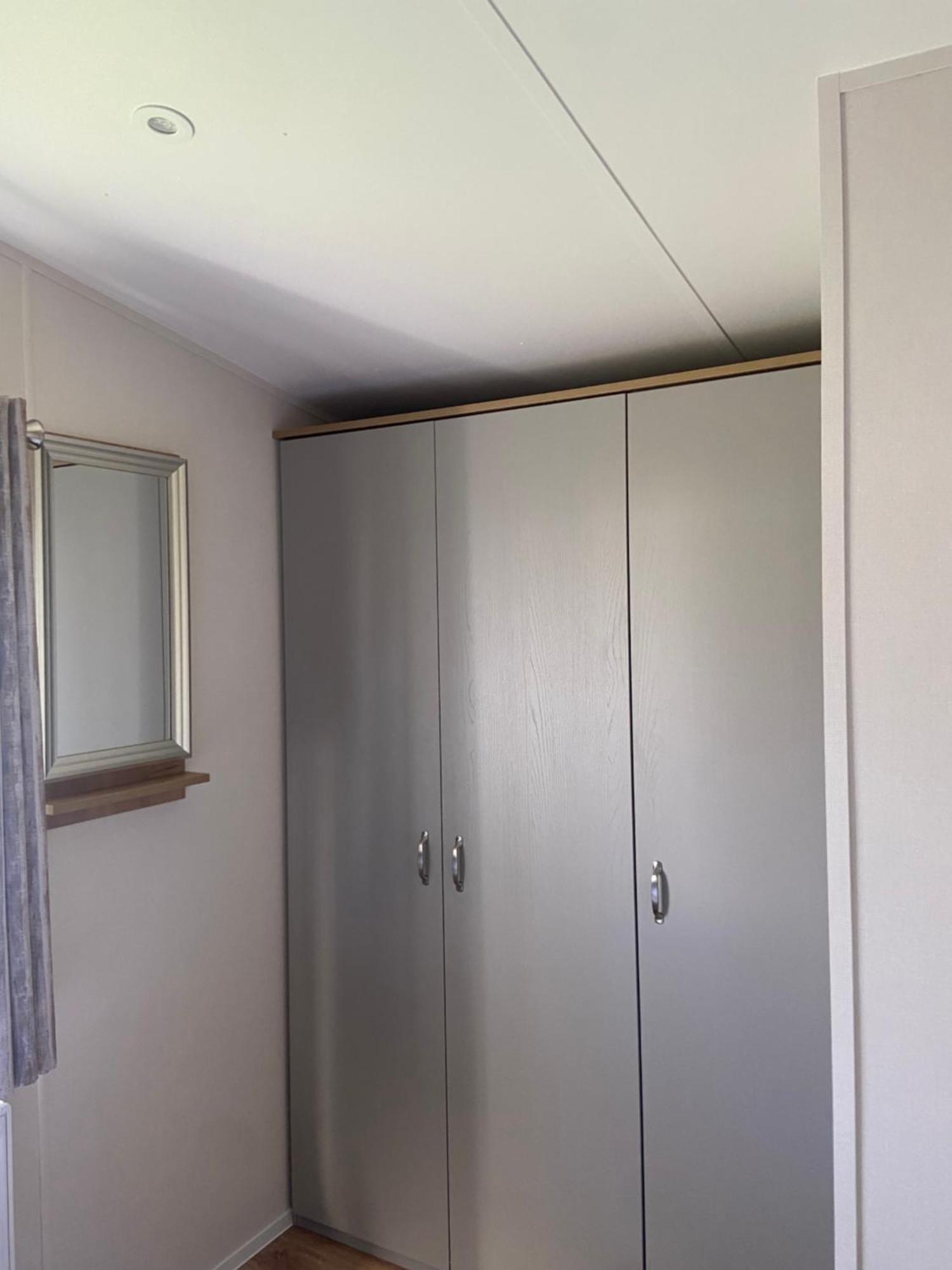 Camping De Duinhoeve Chalet Vogel Not For Companies Nieuw-Haamstede Eksteriør billede