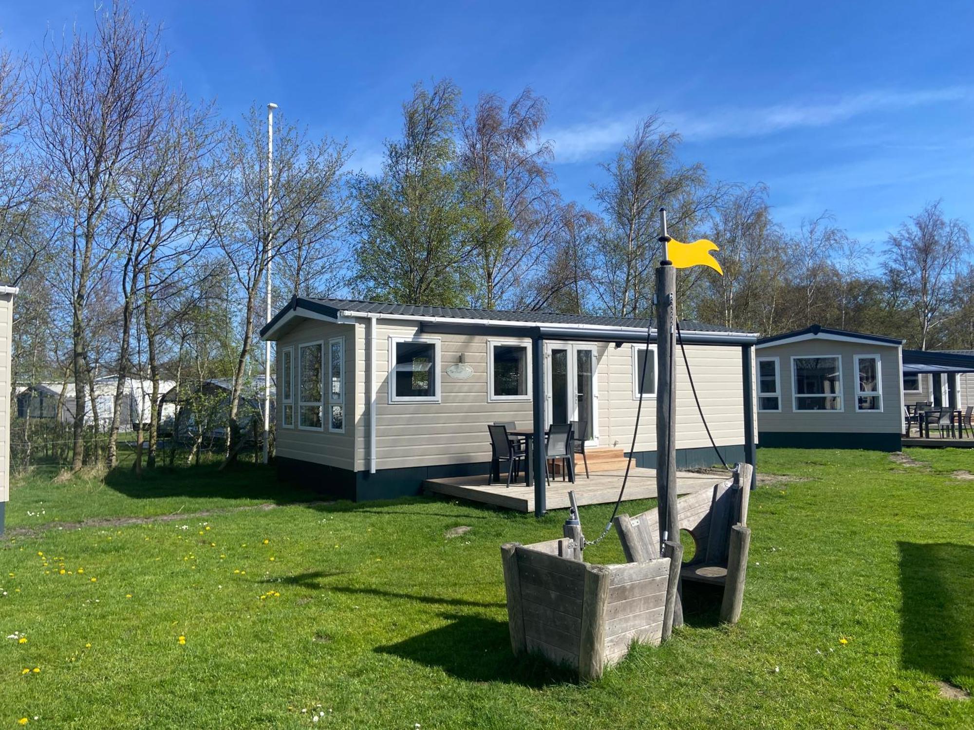 Camping De Duinhoeve Chalet Vogel Not For Companies Nieuw-Haamstede Eksteriør billede